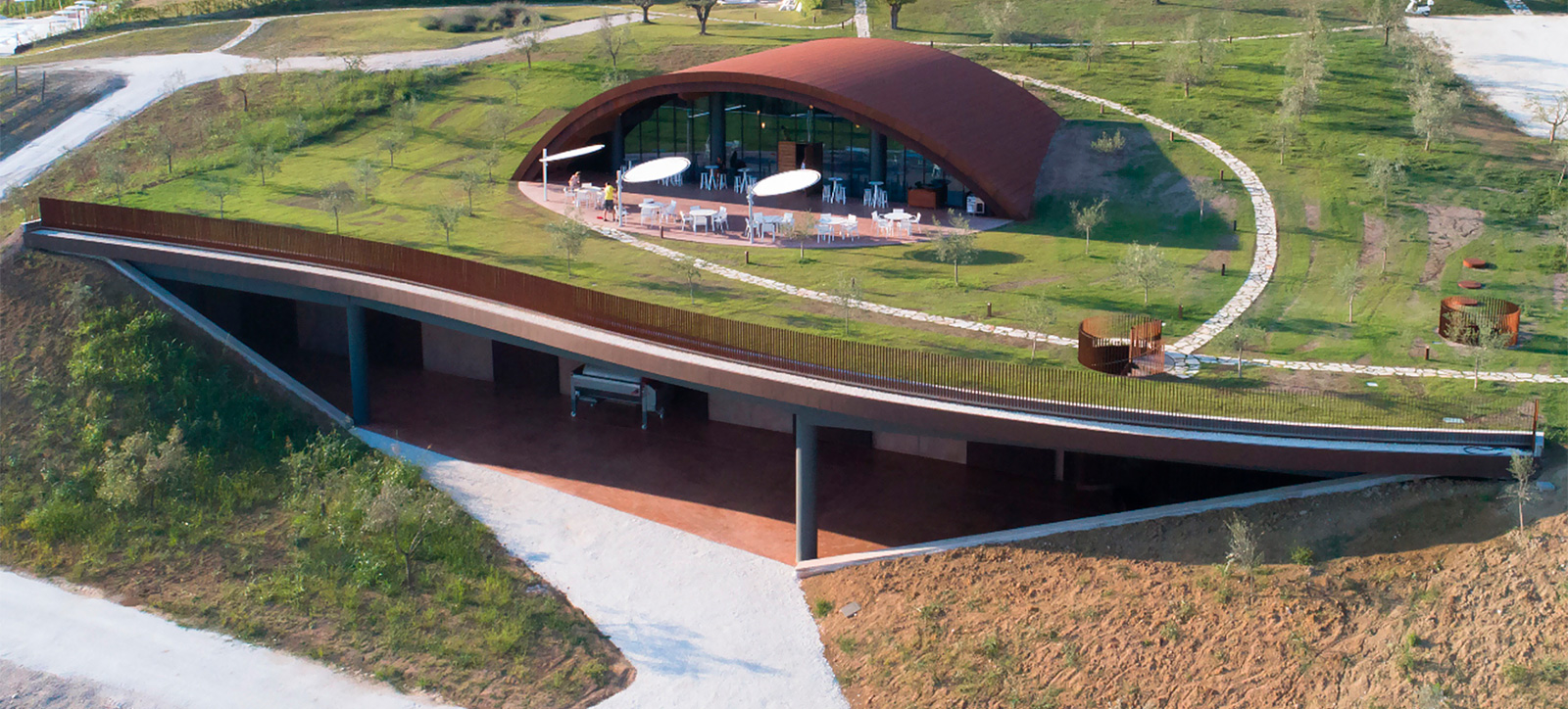 Realizzazione della cantina Filodivino con interventi di ristrutturazione sostenibile