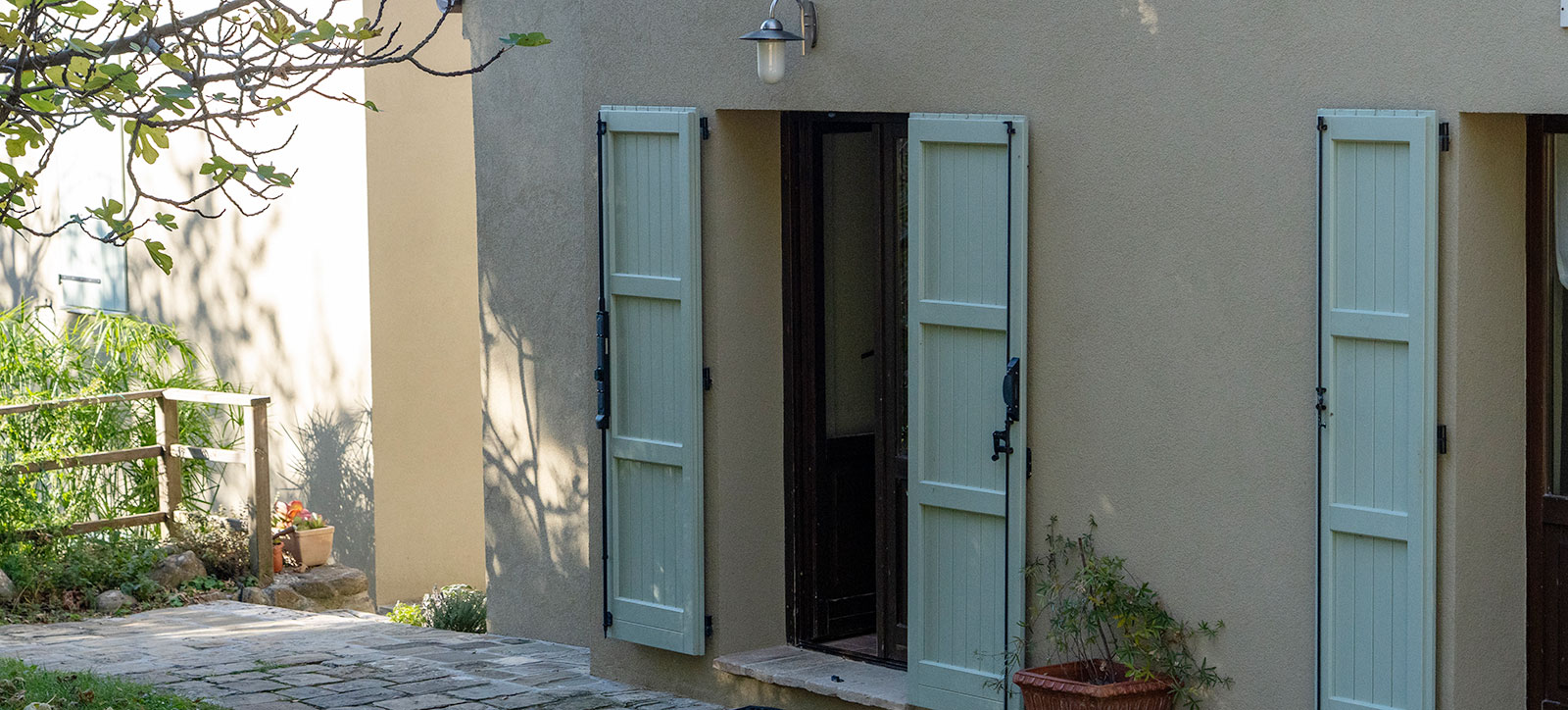 Ristrutturazione di casolare nelle Marche con interventi di bioedilizia firmati EdilCRES